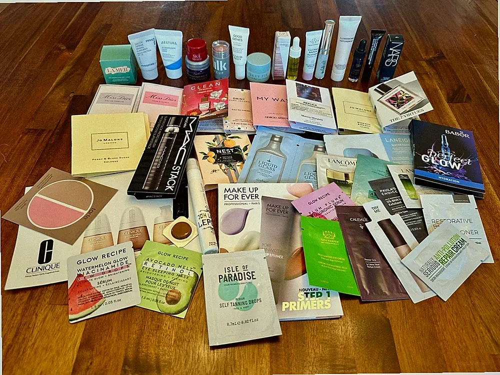 Makeup Skincare Hair Beauty Perfume Sample Lot Z w/some Deluxe 50 Pieces Luxury